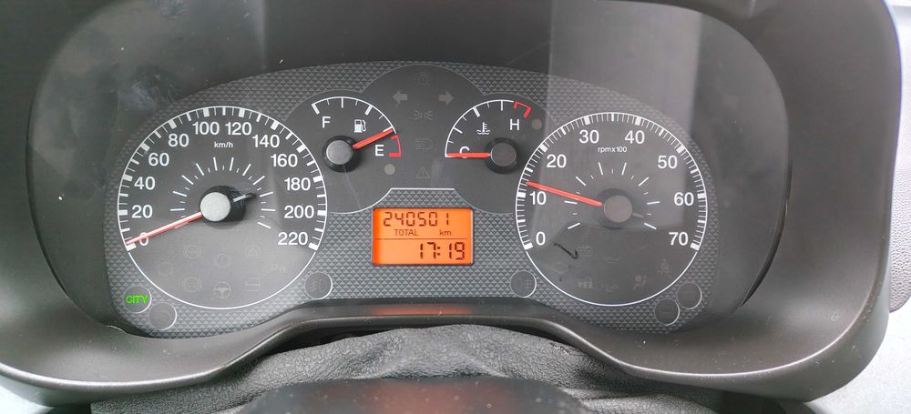 Fiat Grande Punto -1.2-8v-Rok 2006-W ładnym stanie..