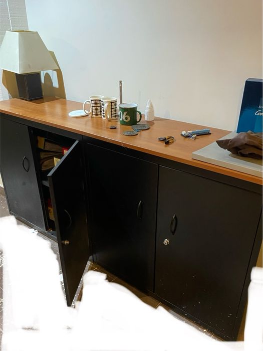 Moveis para escritorio/ garagem.