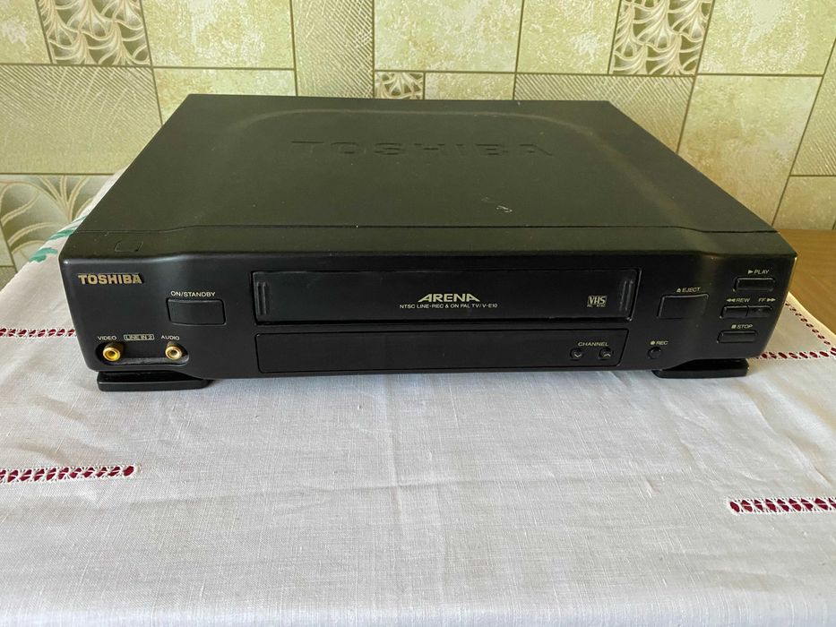 касетний відеомагнітофон TOSHIBA