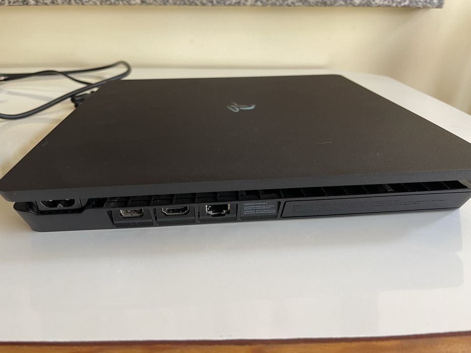 PlayStation 4 Slim 1TB with Game and 1 Controller64297543395843122