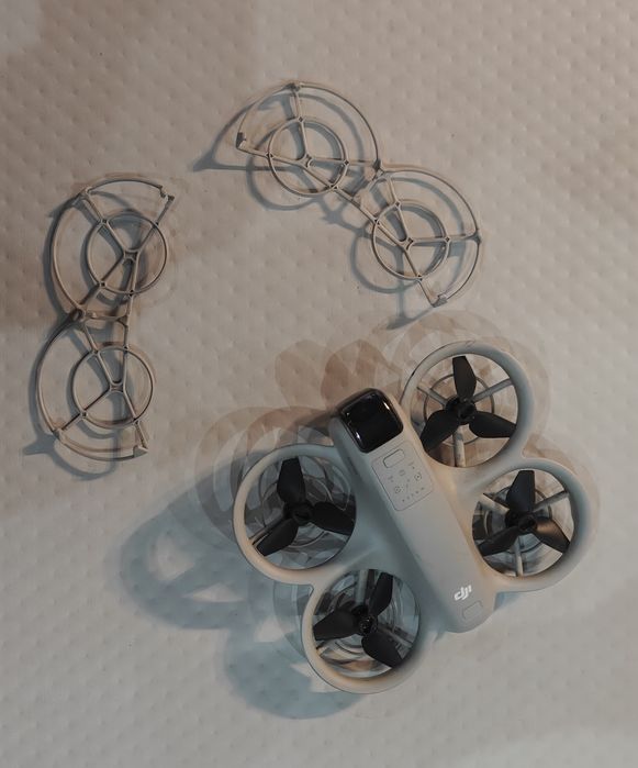 Dron DJI NEO fly more combo