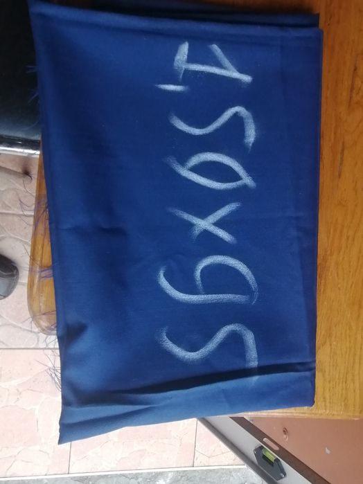 Відрізи тканин різні