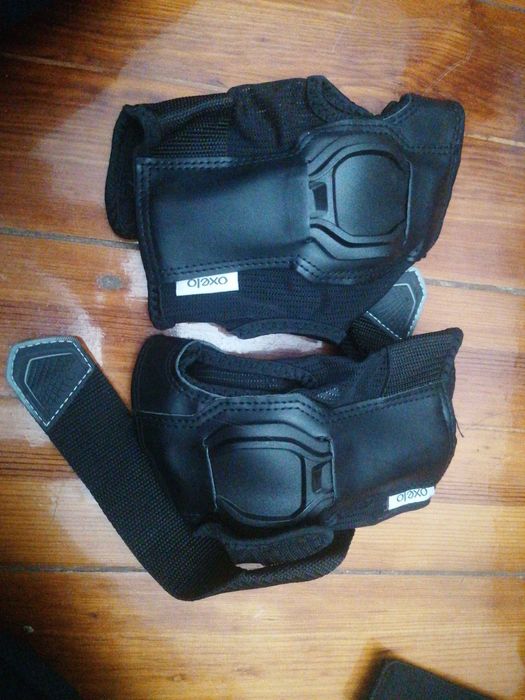 caneleiras e capacete