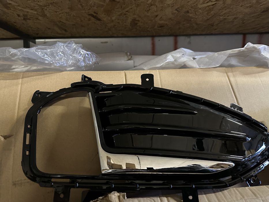 Накладки решітки туманок ПТФ Ford Edge 2019-2023