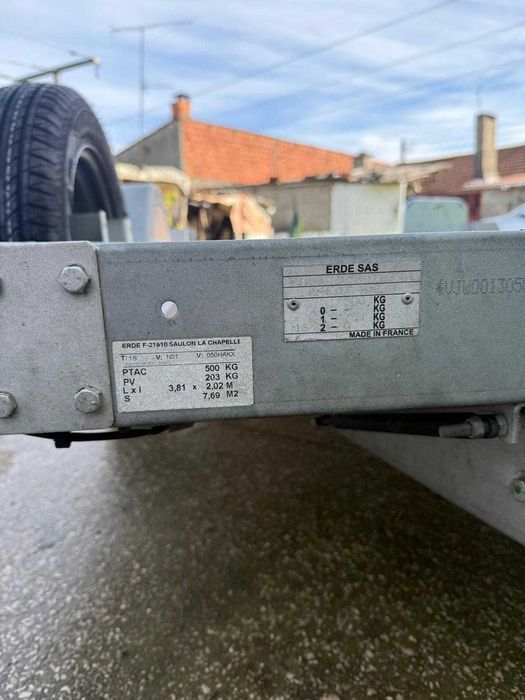 Reboque em ótimo estado