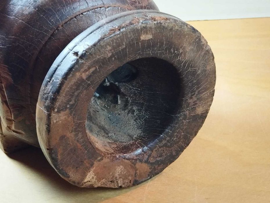 Castiçal / Porta Velas em Madeira Antigo