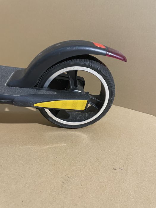 Trotinete Elétrica UrbanGlide Ride-62s (Para Reparação ou peças)