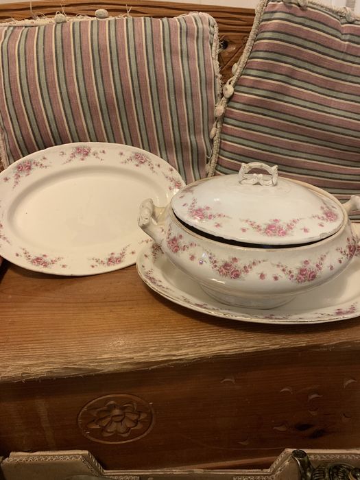 Conjunto terrina com duas travessas loiça antiga