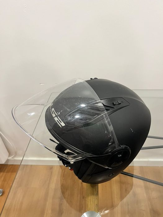 Capacete L52 praticamente novos
