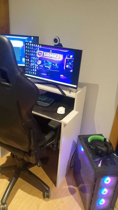 VENDO 1900€ - Desktop Gaming EPICAL-Q Moon EVO (Intel Core i9 12900KF - RAM: 64 GB - 2 TB SSD - NVIDIA GeForce RTX 4060)