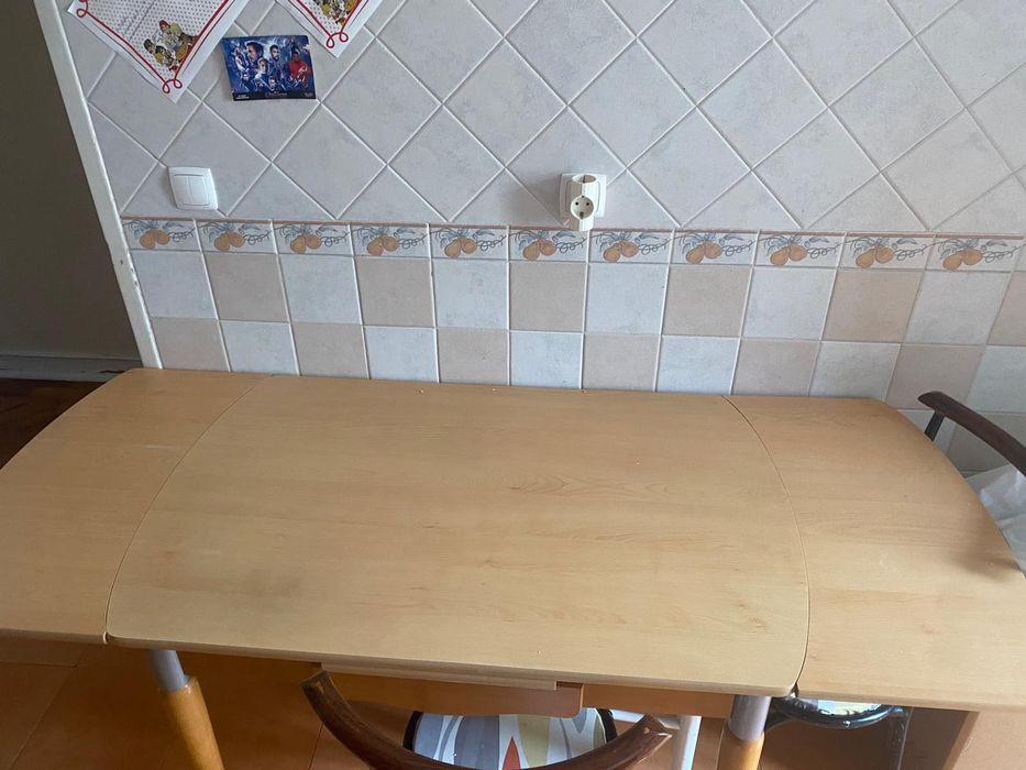 Mesa de cozinha extensível