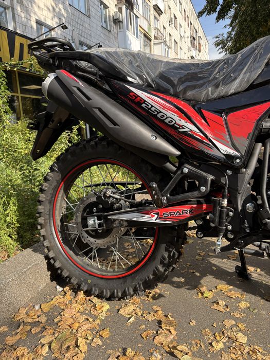 Мотоцикл SPARK SP250D-7