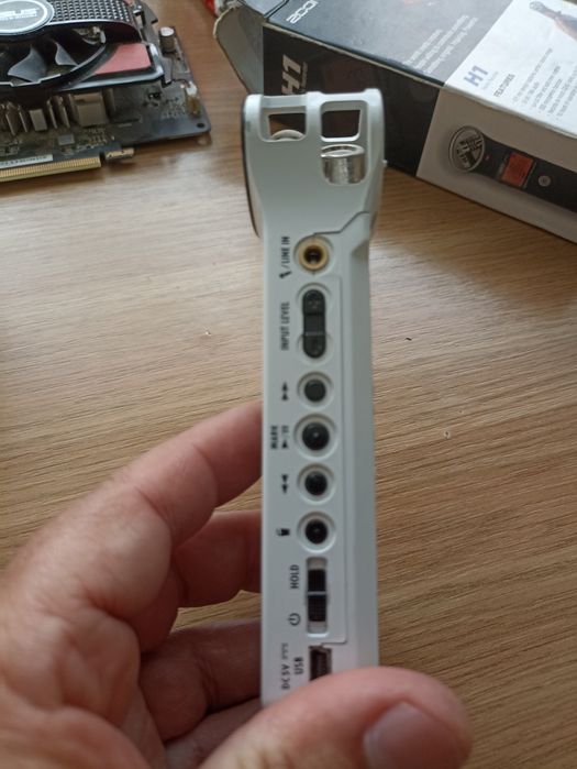 Диктофон ZOOM H1