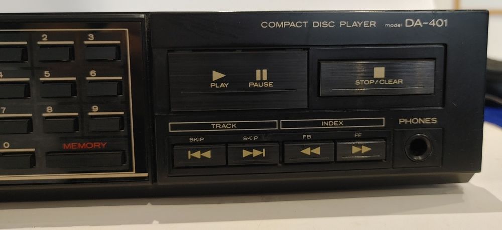 Hitachi DA-401 odtwarzacz CD