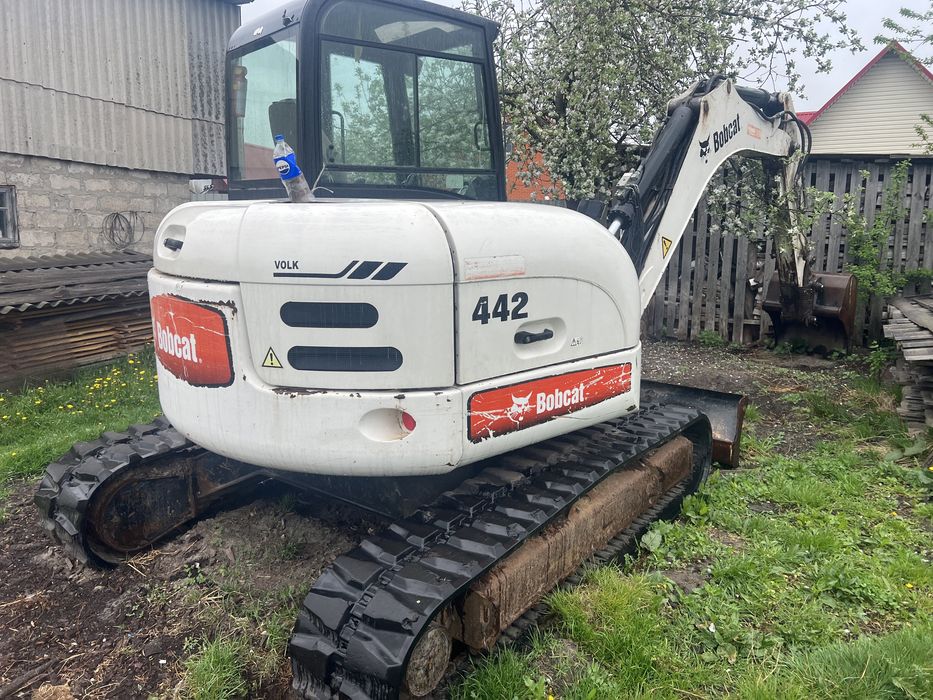 Мініекскаватор BOBCAT 442   7.5 тон
