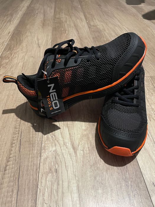 Buty robocze z noskiem