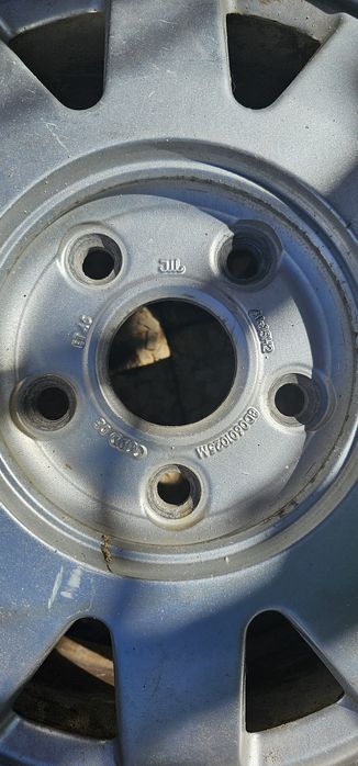 Pneu + jante 195/55 R15 Audi original