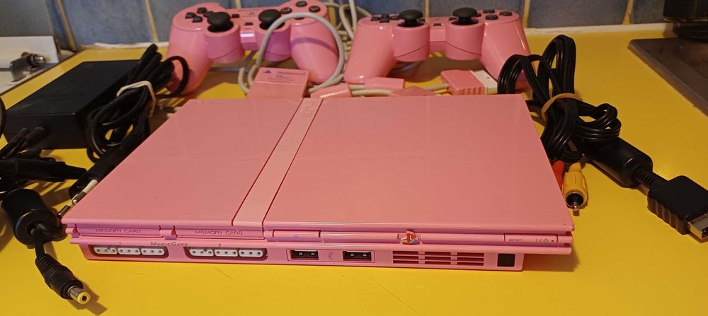 Konsola Playstation2 Slim Pink różowa SCPH-77004 w pełni sprawna