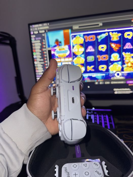 Comando PS5, PS4 e PC