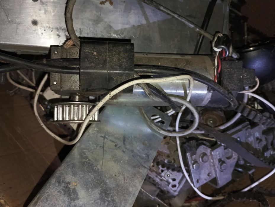 Sprzedam napęd do drzwi przesuwnych