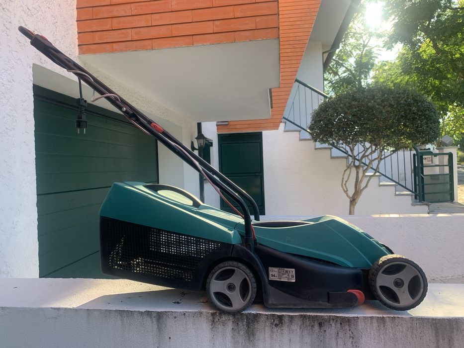 Corta relva Bosch