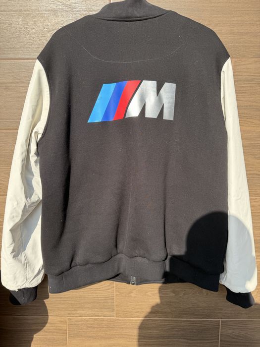 бомбер/varsity у стилі BMW M