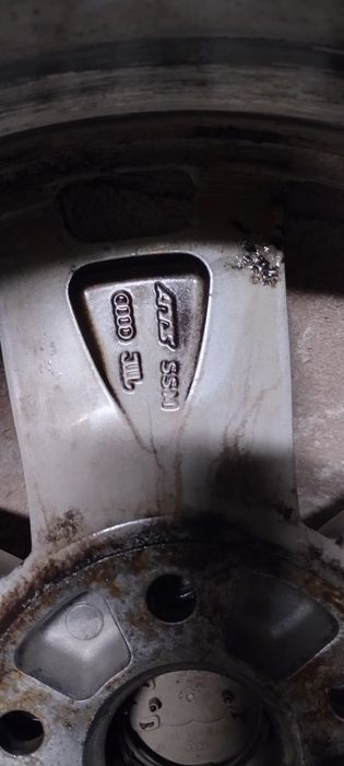 Felgi Audi R17 5x112