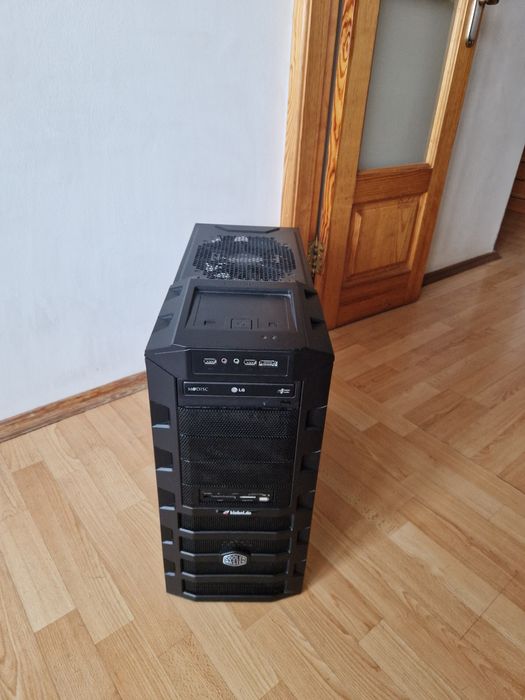 Корпус COOLERMASTER два кулера 20cm корзина 5дисків
