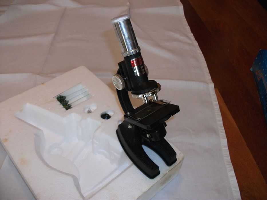 Bial DT 400 Microscope64169635671939124