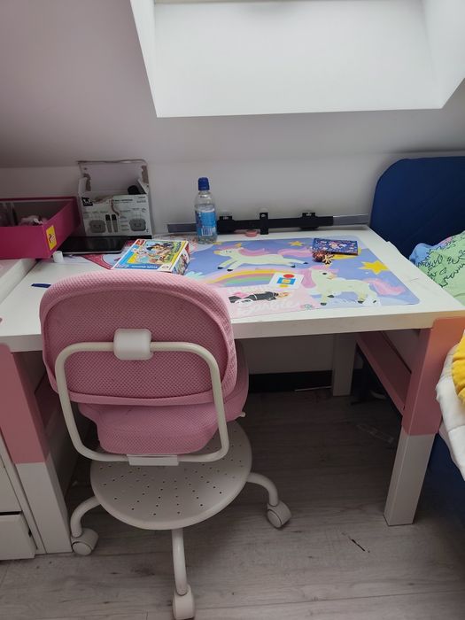 Biurko rosnące z dzieckiem Ikea