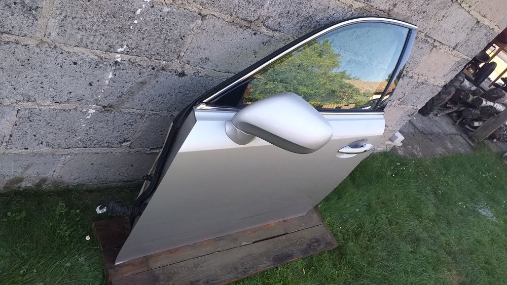 Drzwi lexus is250/220
