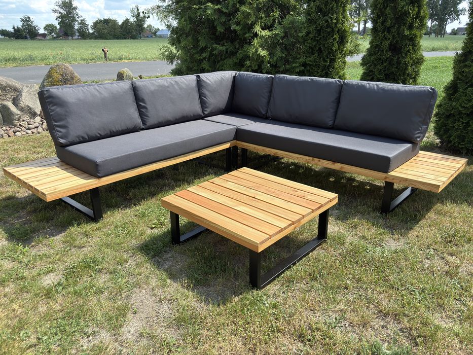 Zestaw mebli ogrodowych 230 × 230 cm + stolik