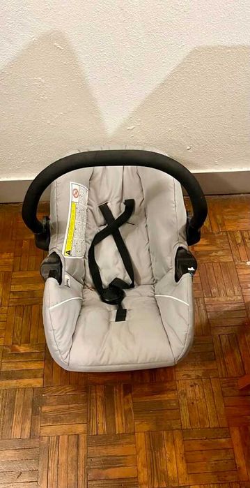 Cadeira de bebe  0 a 6 meses maternidade