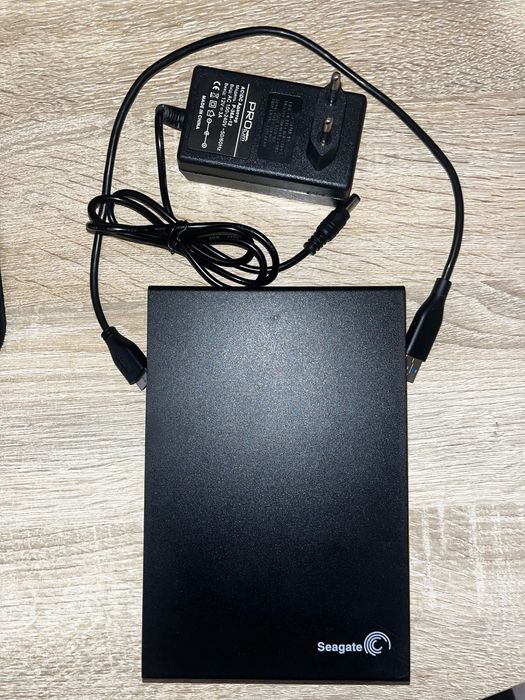 Зовнішній жорсткий диск накопичувач