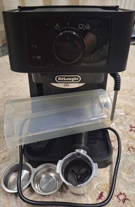 Кавоварка DELONGHI (стан нової).
