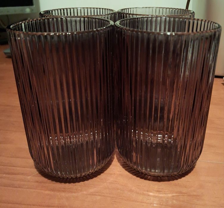 Conjunto de 4 copos novos