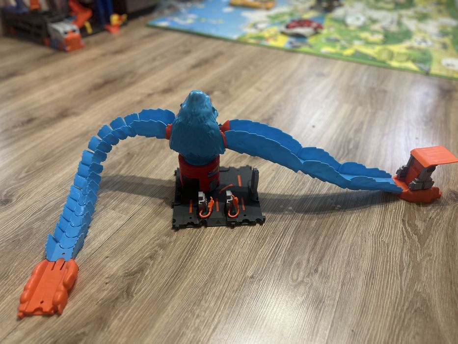 Hot wheels порятунок від горили