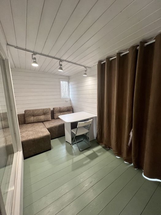 2-кімнатна квартира-котедж в центрі з видом на ліс