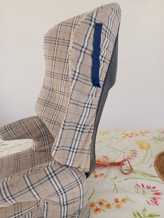 Cadeira Para crianca 2/3 anos