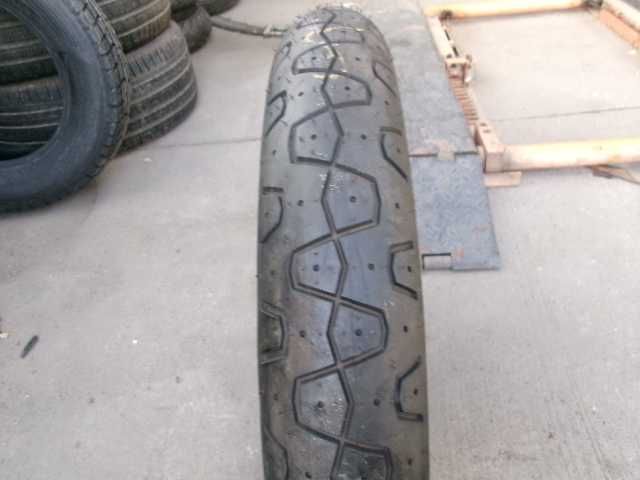 opona 100/90-18 Pirelli Phantom Sports Comp M/C 56H (220 NETTO)