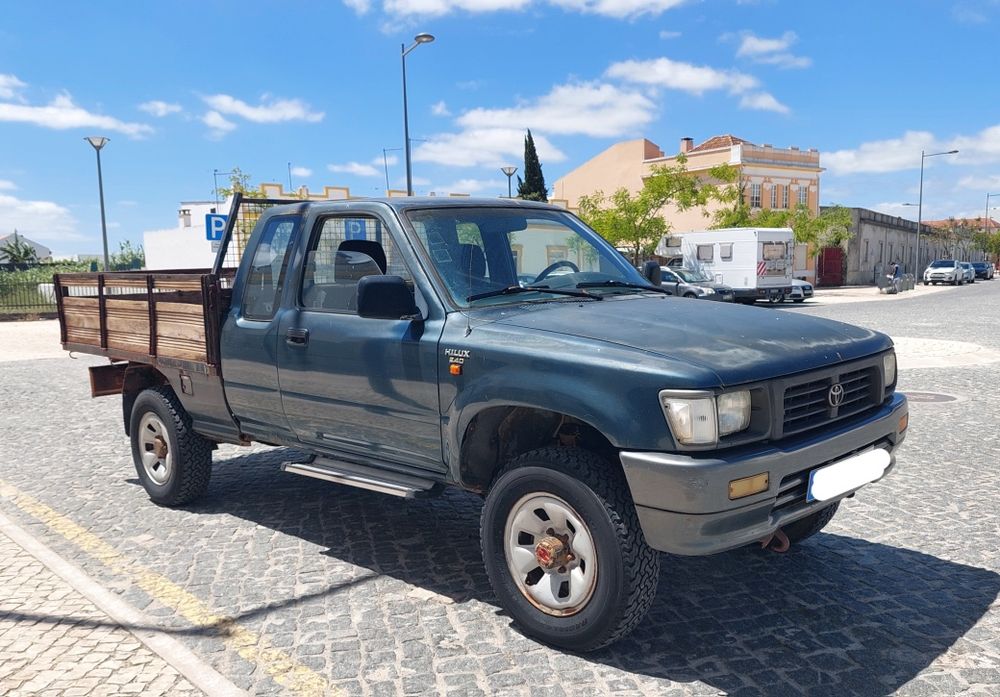 Toyota Hilux 2.4d  4x4 X-Cab  1996