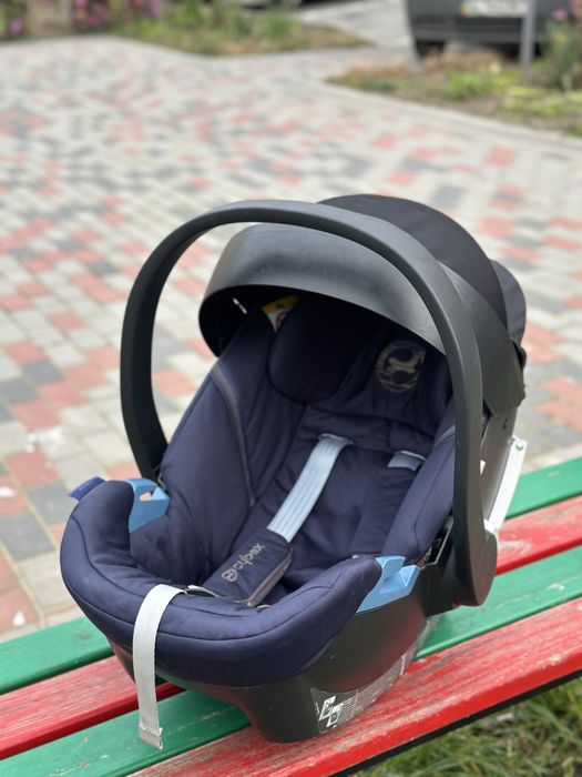 Продам автокрісло Sybex aton 5