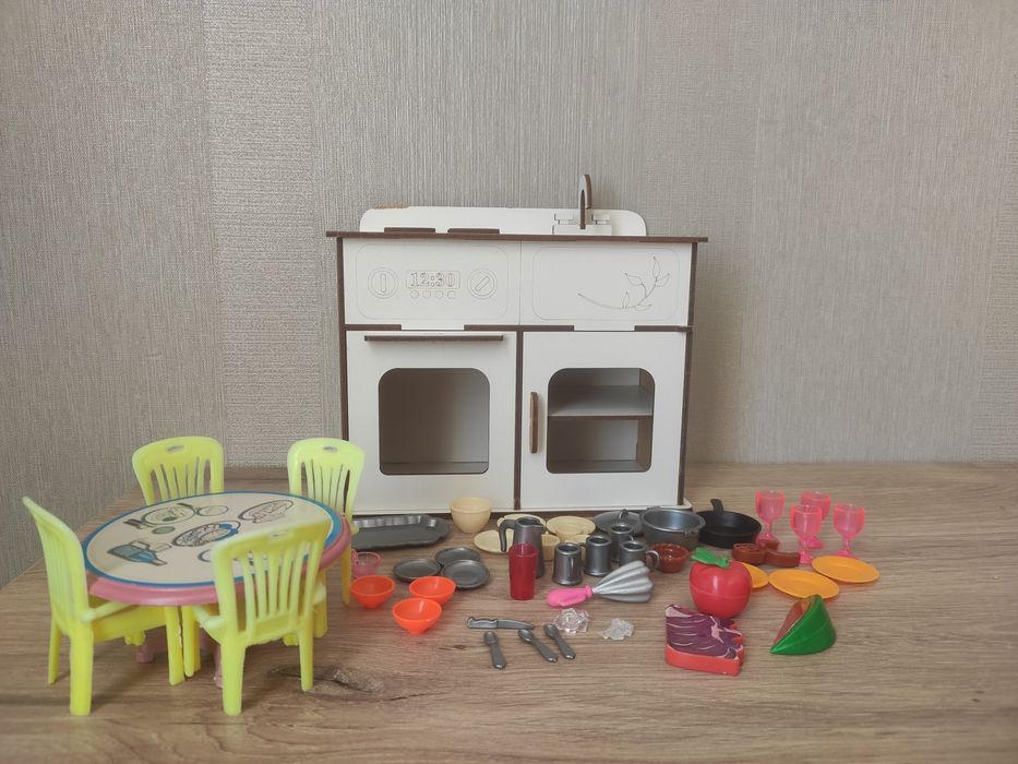 Меблі для ляльок