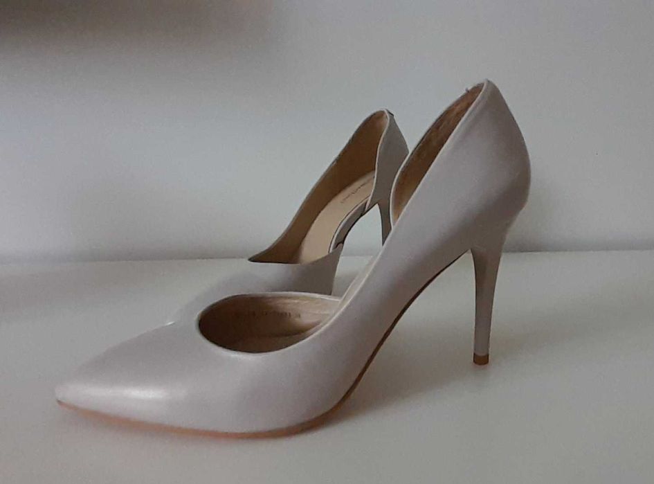 Жіночі туфлі Aicci Berllucci  Розмір 38