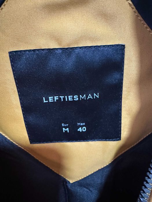 Casaco desportivo com capuz