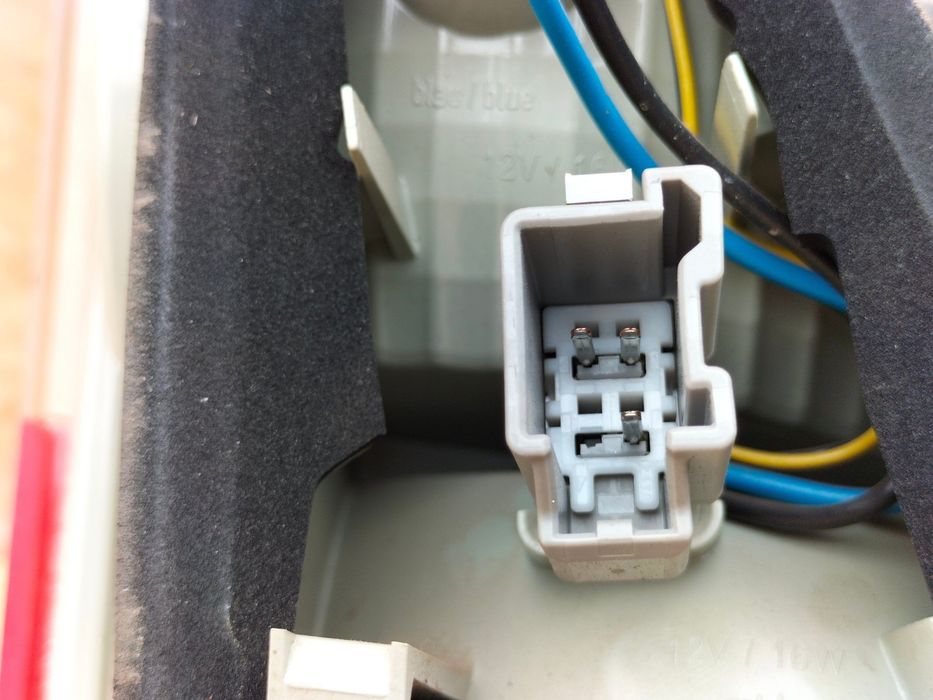 Volvo XC70 II 07-13 V70 Фонарь задний правый 164394R1 / 164398