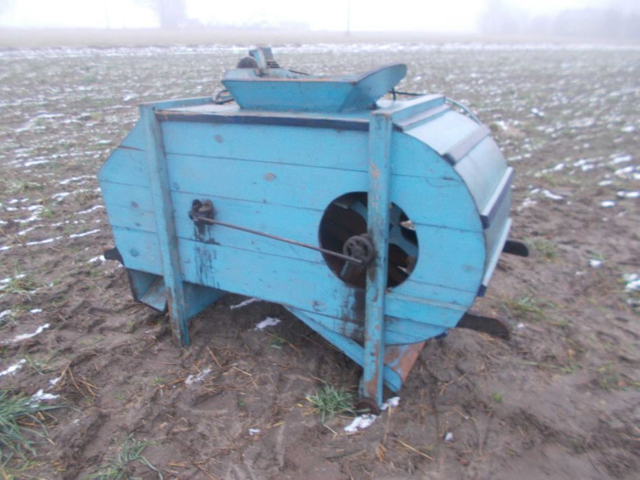 Wialnia do zboża z silnikiem Stan bdb.