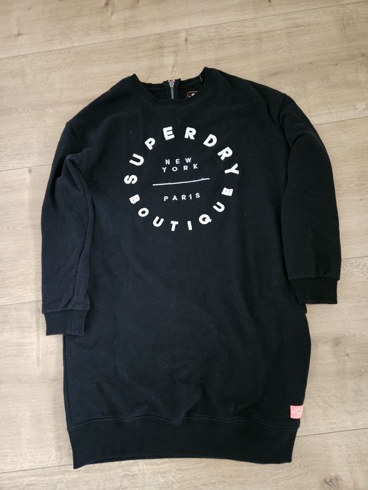 Sukienka dresowa z kieszeniami Superdry