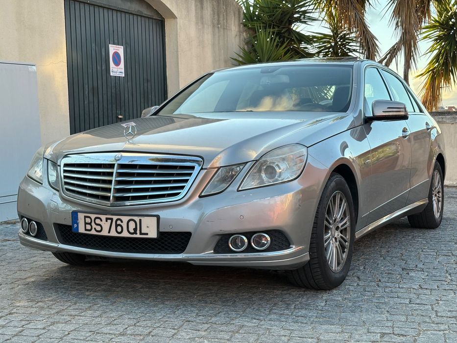 Mercedes-Benz E 220 CDI DPF BlueEFFICIENCY Auto Elegance