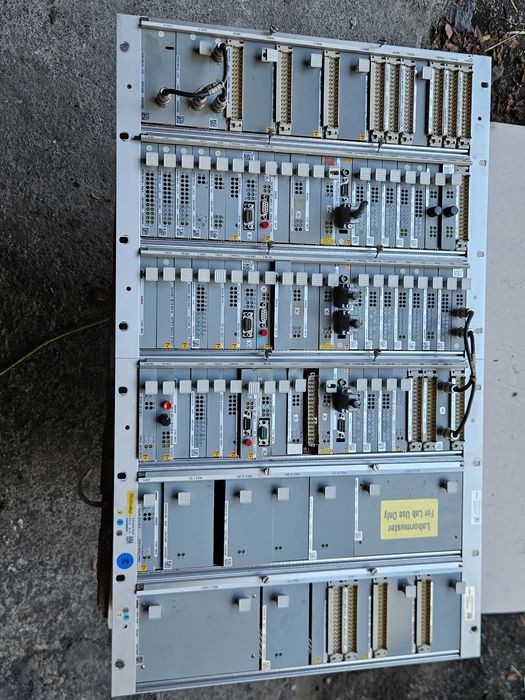 Szafa sterownicza Thales rack z modułami 3CR01914AAAA 3CR01933CAA NOWE